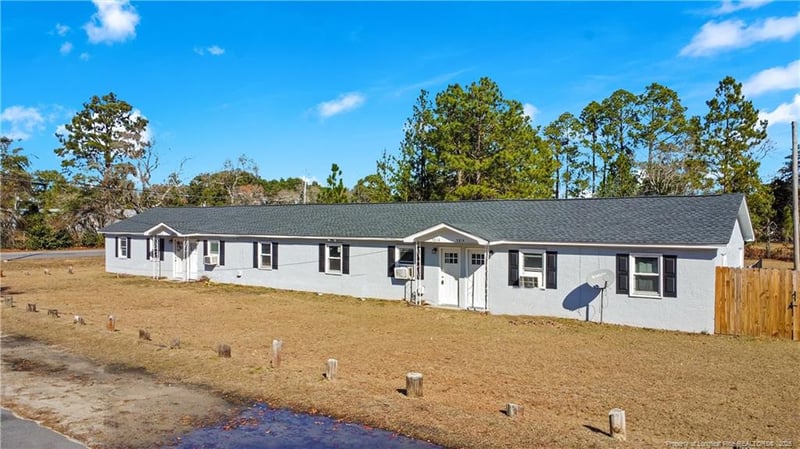 5742 Gregory St, Fayetteville, NC 28311