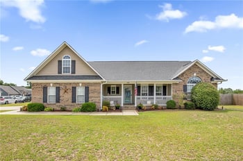 5744 Azure Dr, Hope Mills, NC 28348