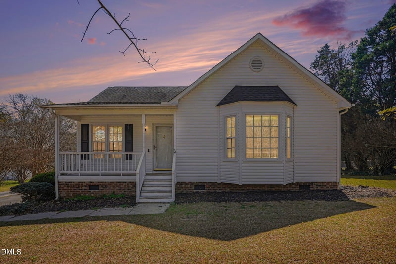 5745 Stone Crystal Dr, Fuquay Varina, NC 27526