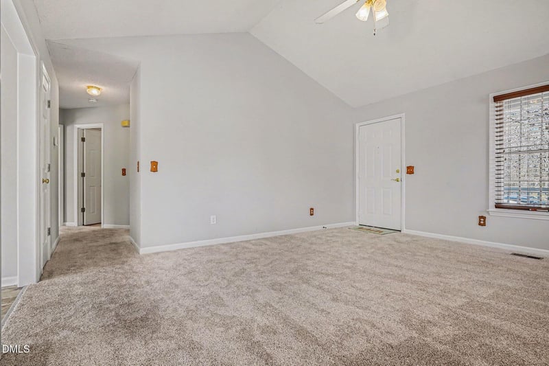 5745 Stone Crystal Dr, Fuquay Varina, NC 27526