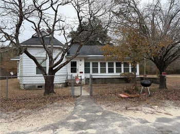 5747 Medicus Ln, Hope Mills, NC 28348