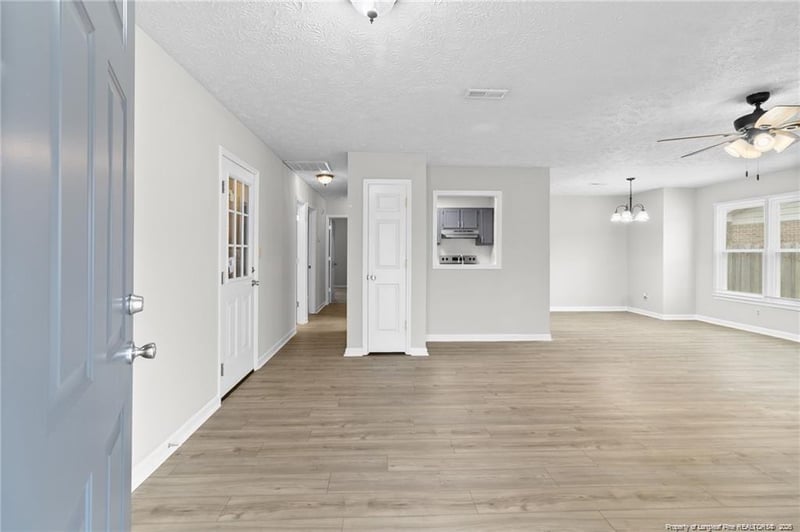 5748 Pepperbush Dr, Fayetteville, NC 28304