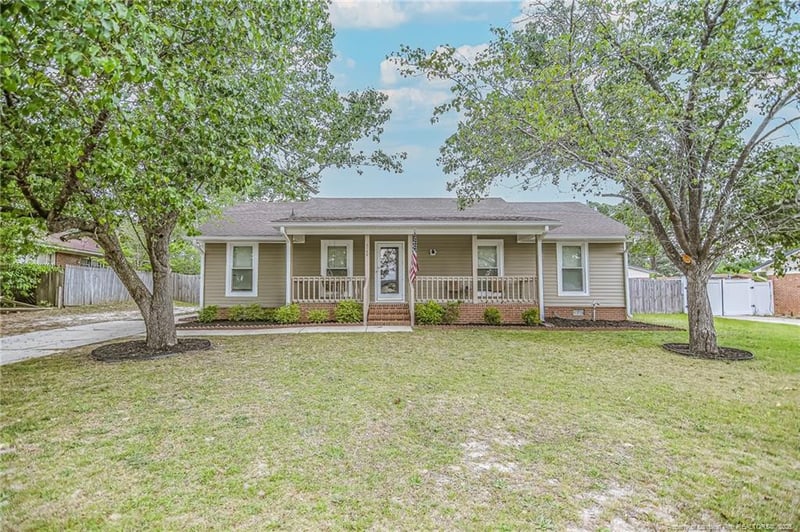 5748 Trevino St, Hope Mills, NC 28348