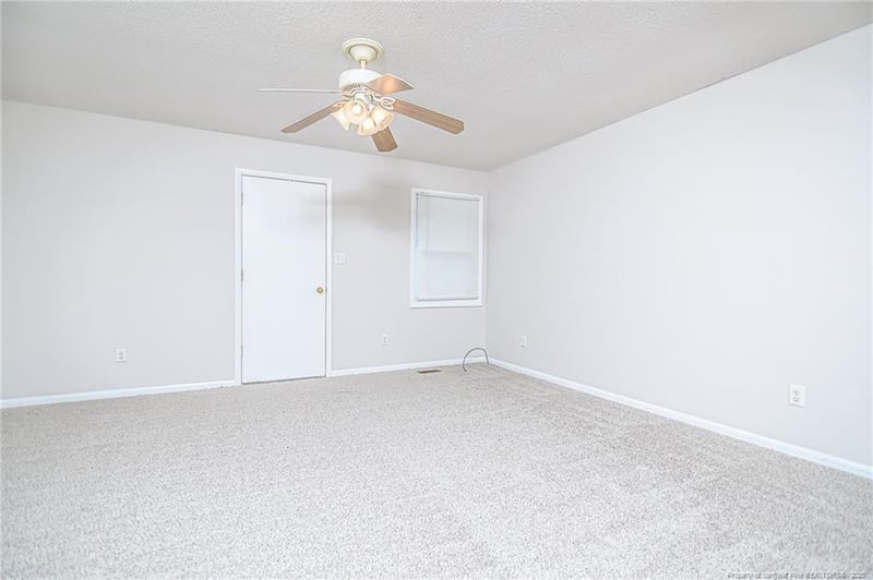 5748 Trevino St, Hope Mills, NC 28348