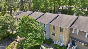 5749 Three Oaks Dr, Raleigh, NC 27612
