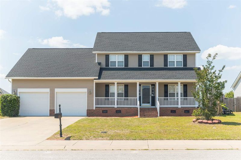 5752 Walking Trl, Hope Mills, NC 28348