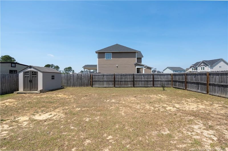 5753 Pondhaven Dr, Fayetteville, NC 28314