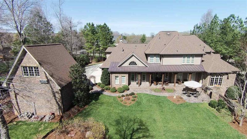 5757 Cavanaugh Dr, Raleigh, NC 27614