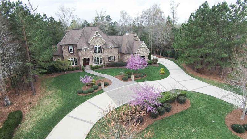 5757 Cavanaugh Dr, Raleigh, NC 27614