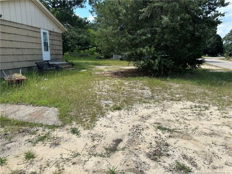 5758 Camden Rd, Fayetteville, NC 28306