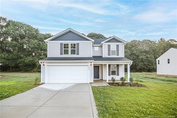 5759 Panther Dr, Hope Mills, NC 28348