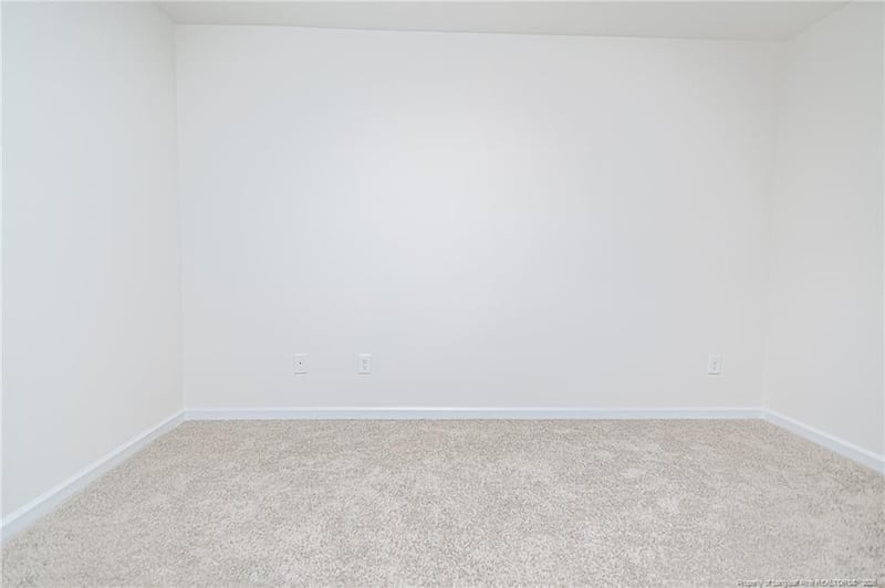 5759 Panther Dr, Hope Mills, NC 28348