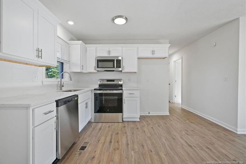 576 Braxton Blvd, Fayetteville, NC 28311