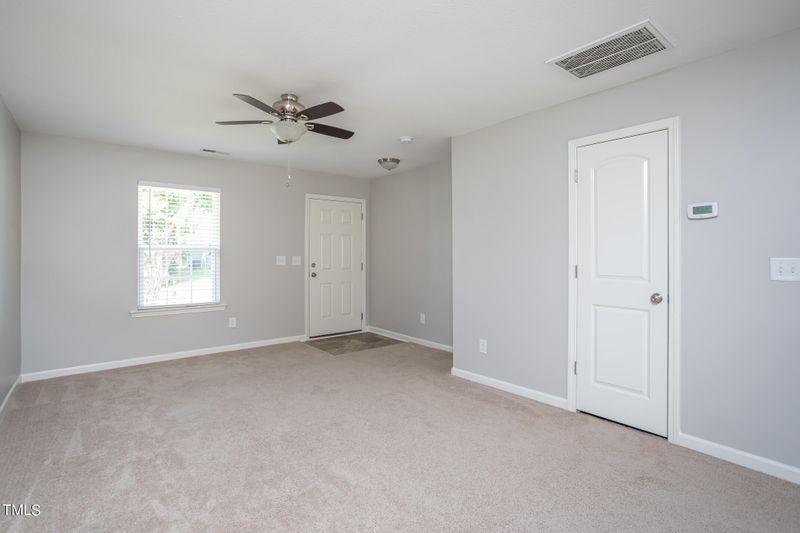 576 Camel St, Clayton, NC 27520