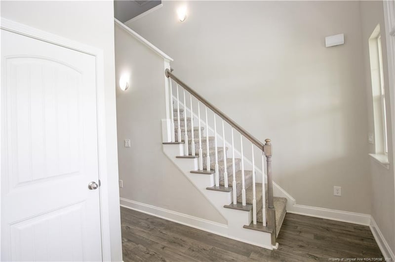 576 Executive Dr, Lillington, NC 27546