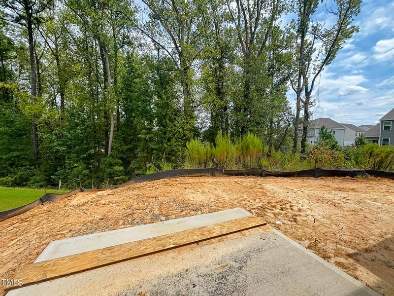 576 Highview Dr #40, Benson, NC 27504