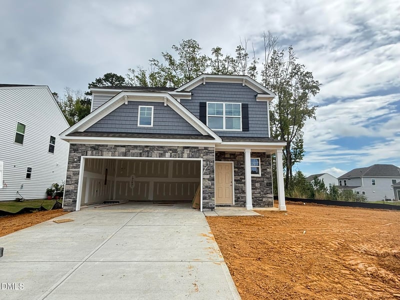 576 Highview Dr #40, Benson, NC 27504