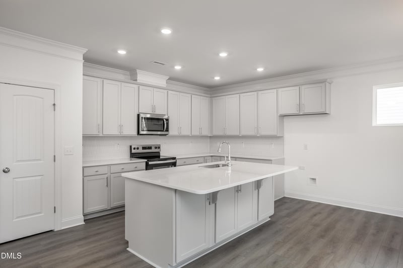 576 Highview Dr #40, Benson, NC 27504