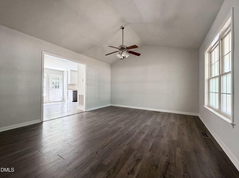 576 Sunray Dr, Clayton, NC 27520
