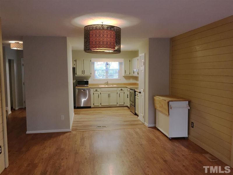 5760 Forest Lawn Ct, Raleigh, NC 27612