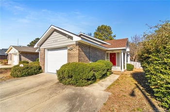 5764 Pepperbush Dr, Fayetteville, NC 28304