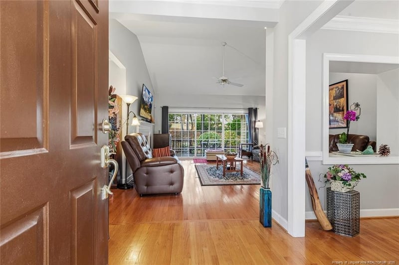 577 Broadmoor Ct, Sanford, NC 27332