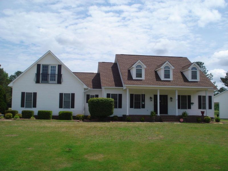 577 Club House Dr, Dunn, NC 28334