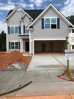 577 Lakemont Dr, Clayton, NC 27520
