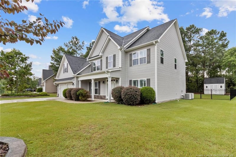 577 Sea Mist Dr, Sanford, NC 27332