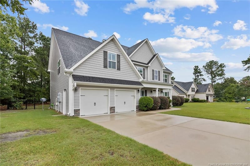 577 Sea Mist Dr, Sanford, NC 27332