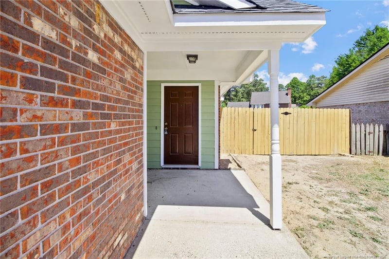 5772 Pepperbush Dr, Fayetteville, NC 28304