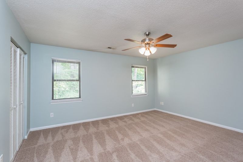 5779 Forest Lawn Ct, Raleigh, NC 27612