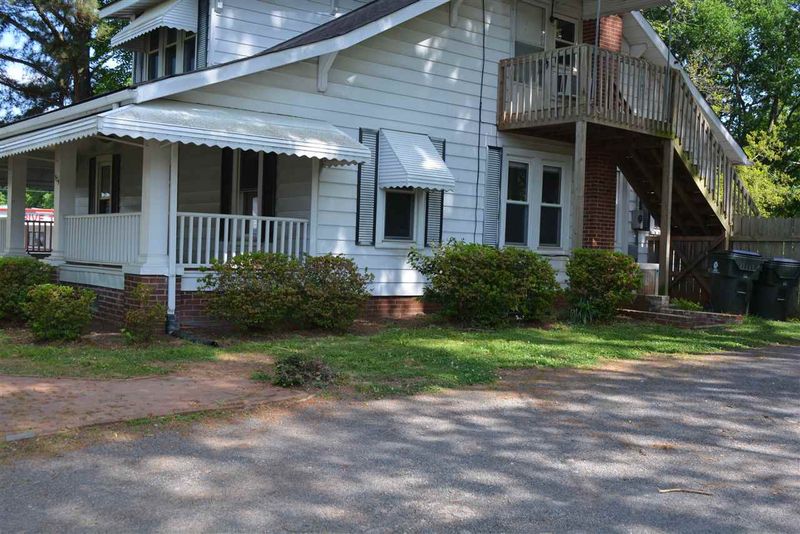 579-B West St, Pittsboro, NC 27312