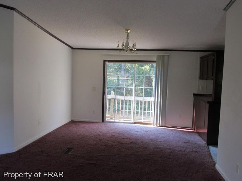 579 Nicole Dr, Sanford, NC 27332