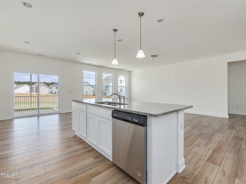 579 Winding Creek Dr, Lillington, NC 27546