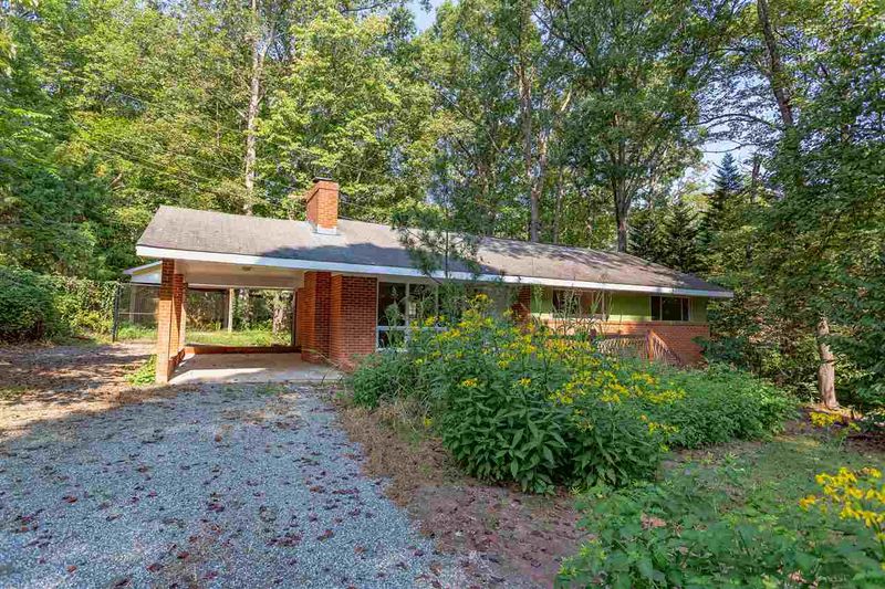 58 Abbey Rd, Chapel Hill, NC 27516
