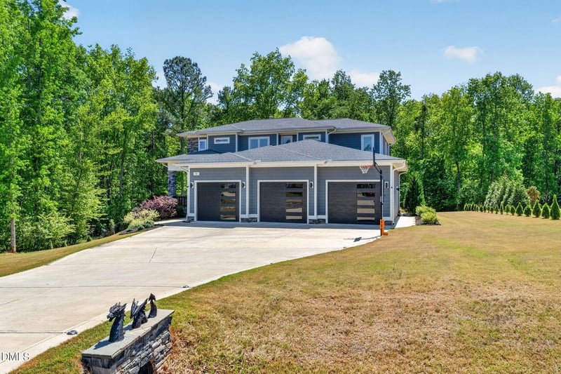 58 Arrezzo Dr, Clayton, NC 27527