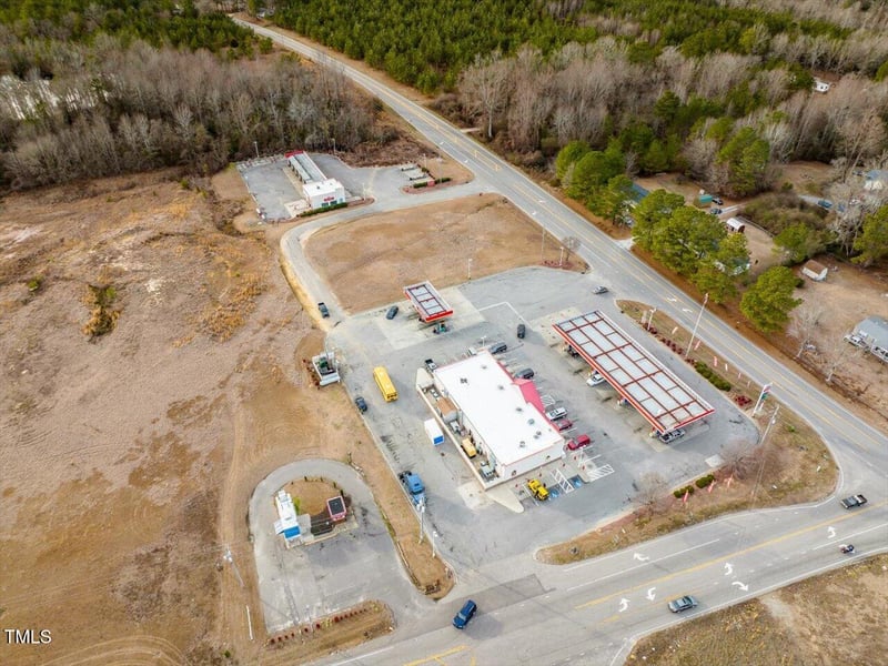 58 Buffalo Lake Rd, Sanford, NC 27332