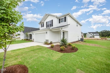 58 Emily Gardens Dr, Selma, NC 27576