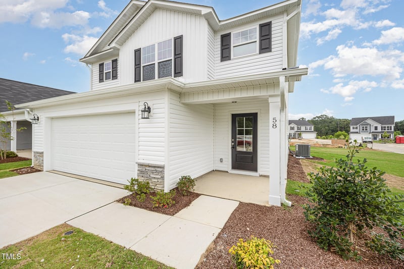 58 Emily Gardens Dr, Selma, NC 27576