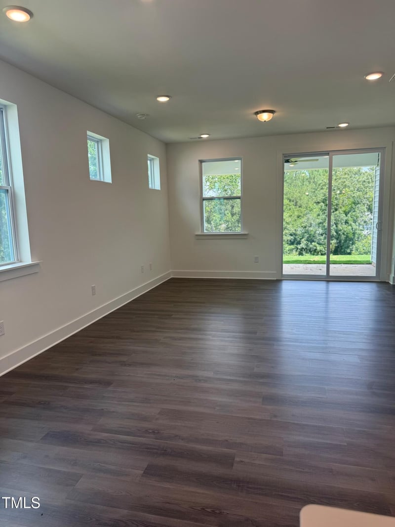 58 Little Creek Dr, Lillington, NC 27546