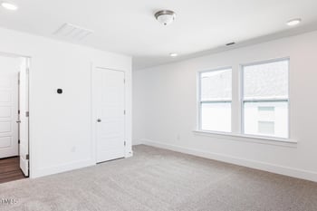 58 Little Creek Dr, Lillington, NC 27546