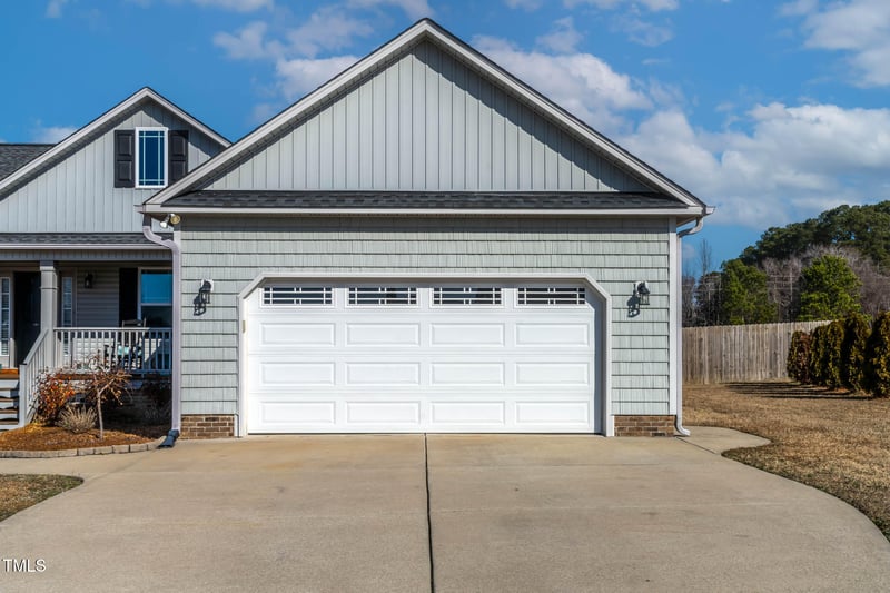 58 London Ln, Angier, NC 27501