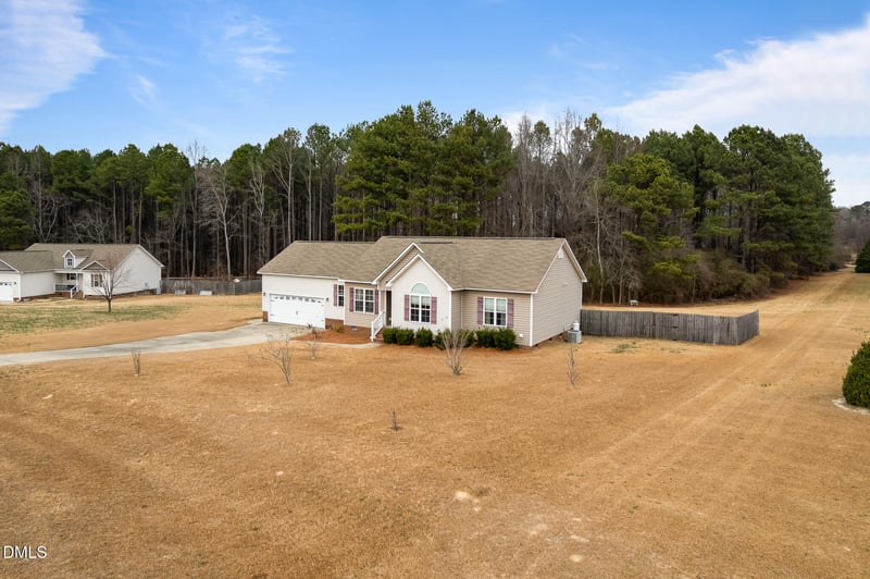 58 Meredith Ln, Fuquay Varina, NC 27526
