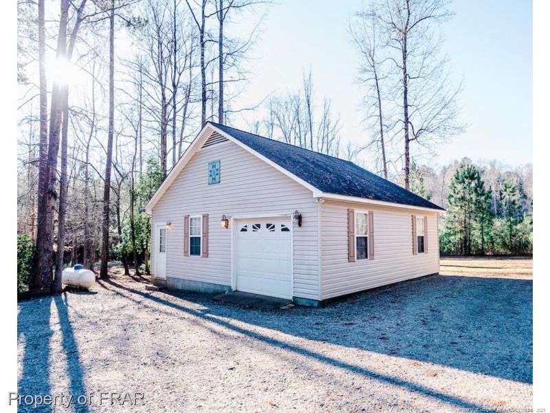 580 Round Fish Dr, Sanford, NC 27330