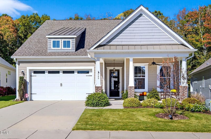 580 Warm Wind Dr, Clayton, NC 27527