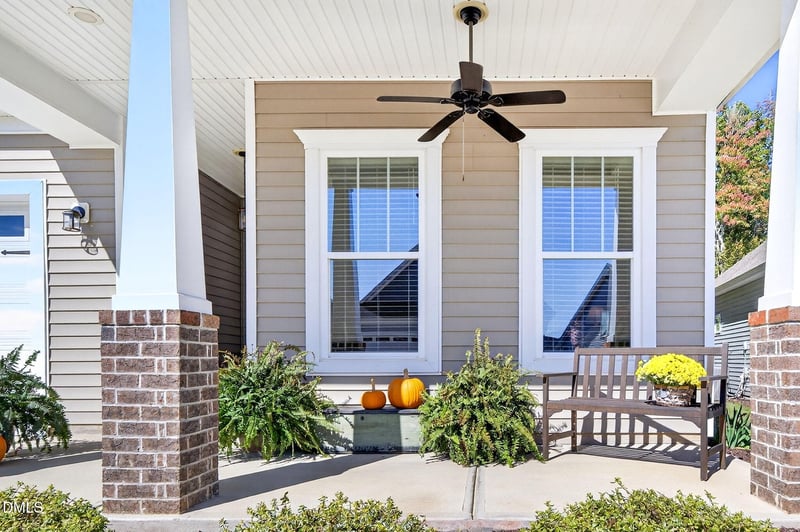 580 Warm Wind Dr, Clayton, NC 27527