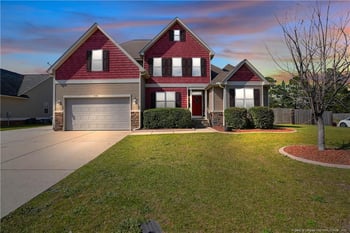5800 Gentleman Dr, Hope Mills, NC 28348