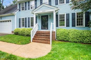 5800 Heatherbrook Cir, Raleigh, NC 27612