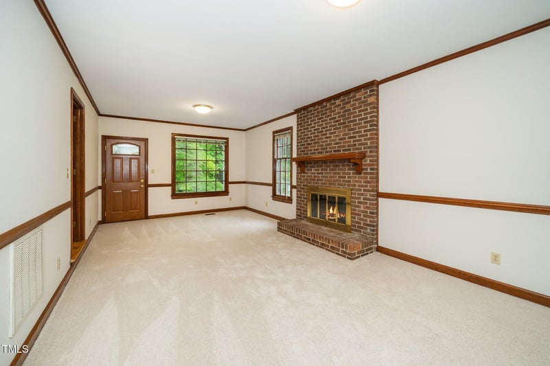 5800 Heatherbrook Cir, Raleigh, NC 27612